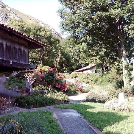 Casas Rurales El Corberu Hostal Sardedo Exterior foto