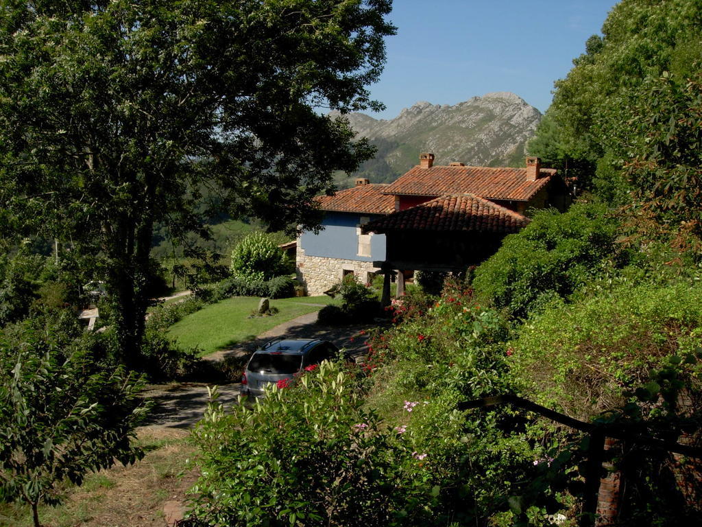 Casas Rurales El Corberu Hostal Sardedo Exterior foto